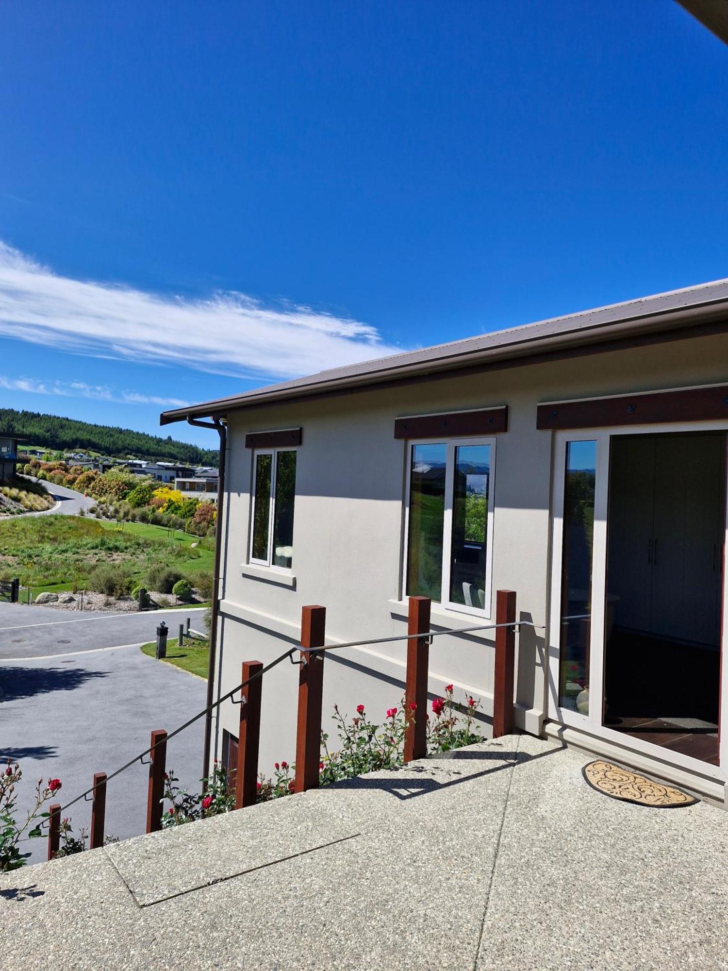 Studio Nestled In Ridgecrest Wanaka Buitenkant foto
